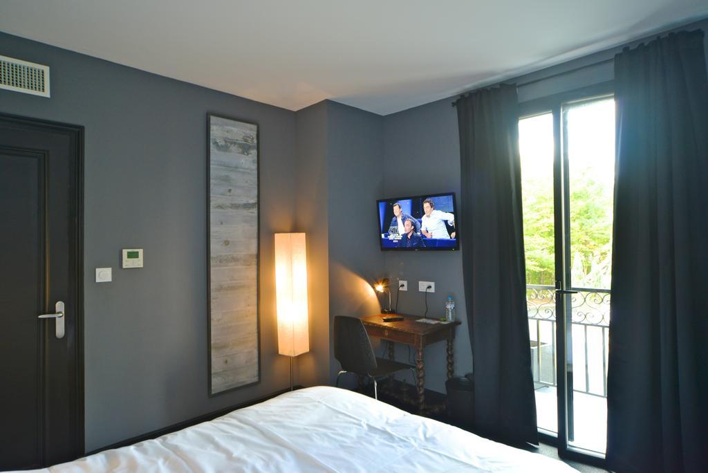 Logis - Hotel Restaurant La Mire Виерзон Стая снимка